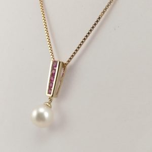 9ct Ruby and Cultured Pearl Pendant on Venetian Box style chain-863