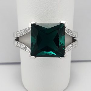 9ct White Gold Green Quartz and Diamond Ring-1233