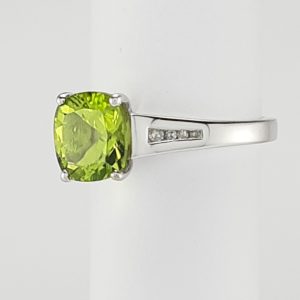 9ct White Gold Peridot and Diamond Ring-1253